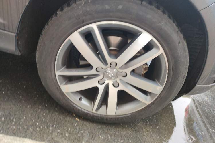 Used Audi Q7 2014 35 TFSI Off-road Model Right Front Wheel Hub