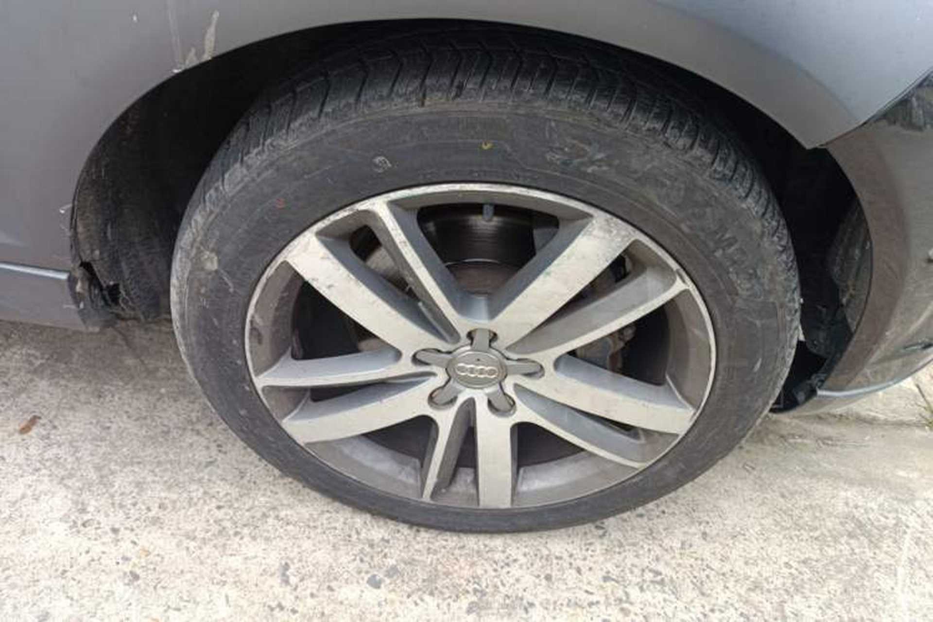 Used Audi Q7 2014 35 TFSI Off-road Model Right Front Wheel Hub
