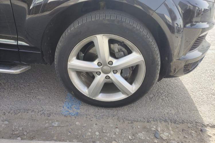 Used Audi Q7 2014 35 TFSI Sport Edition Right Front Wheel Hub