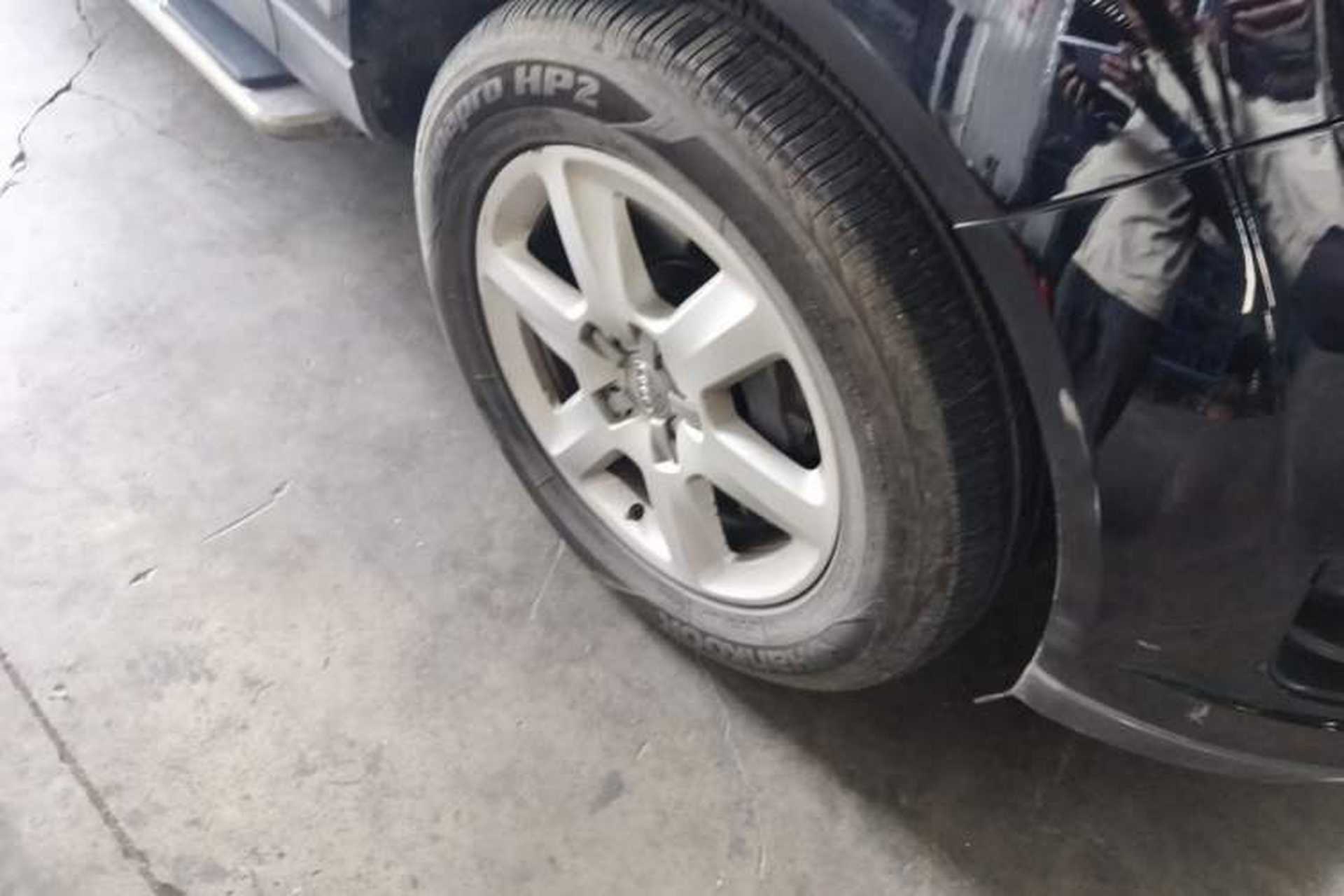 Used Audi Q7 2014 35 TFSI Ambition Edition Right Front Wheel Hub