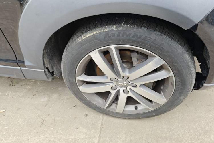 Used Audi Q7 2014 35 TFSI Off-road Model Right Front Wheel Hub