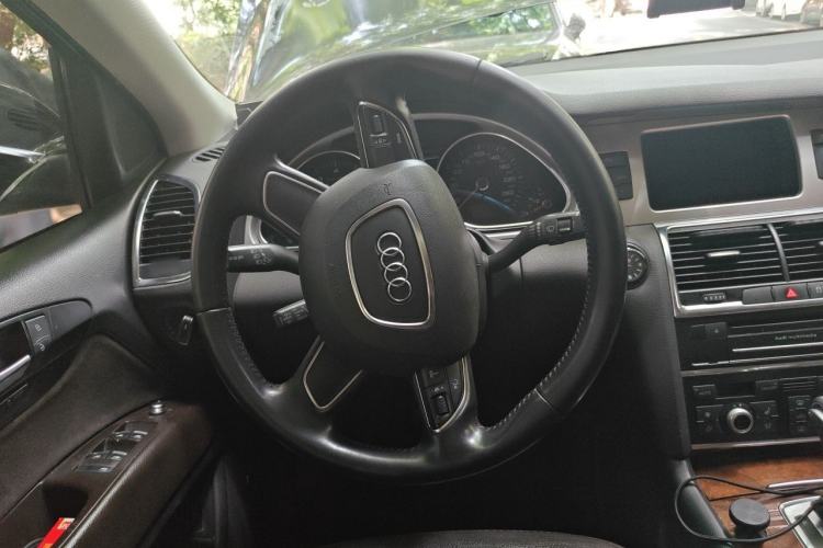Used Audi Q7 2014 35 TFSI Sport Edition Steering Wheel