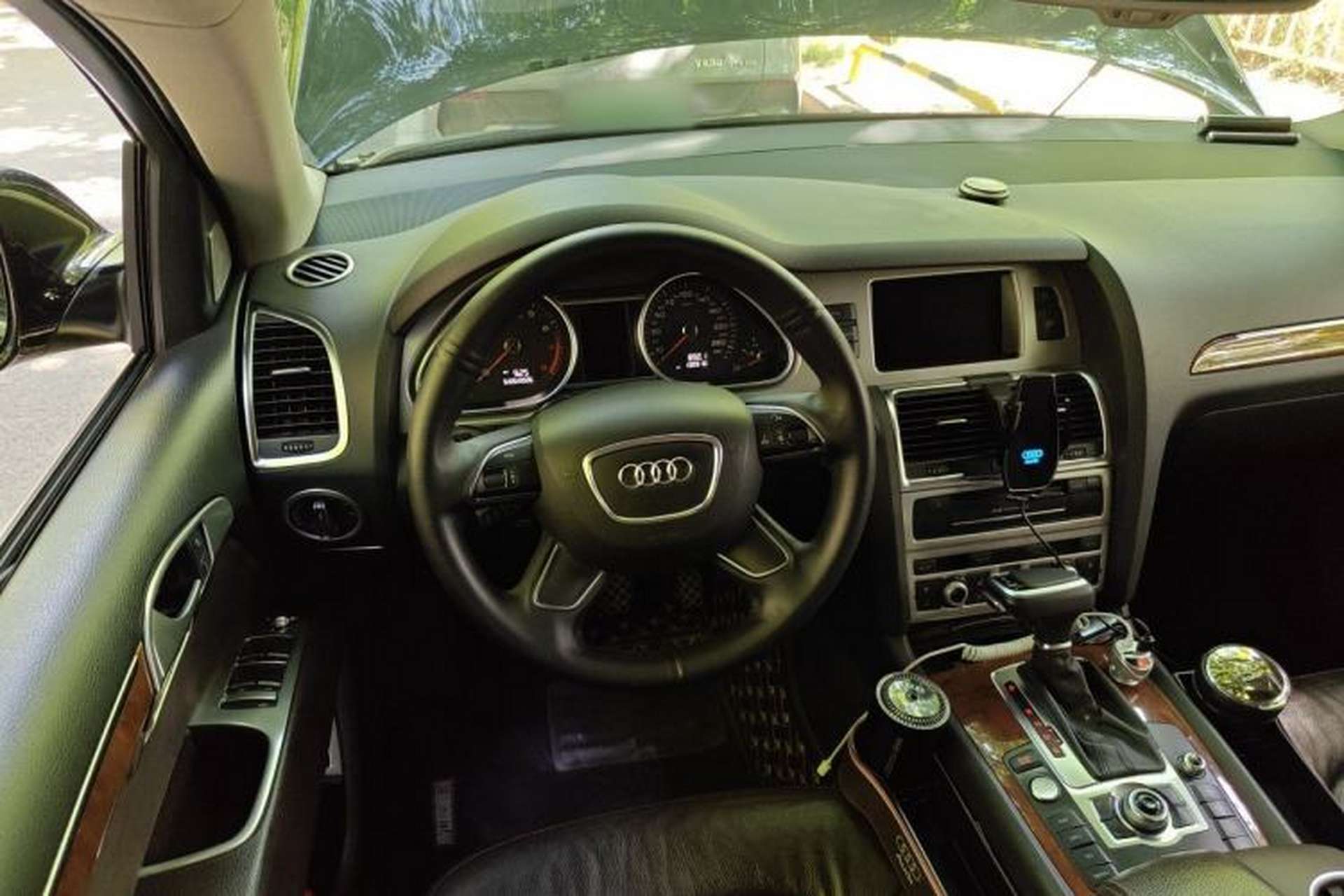 Used Audi Q7 2014 35 TFSI Ambition Edition Steering Wheel