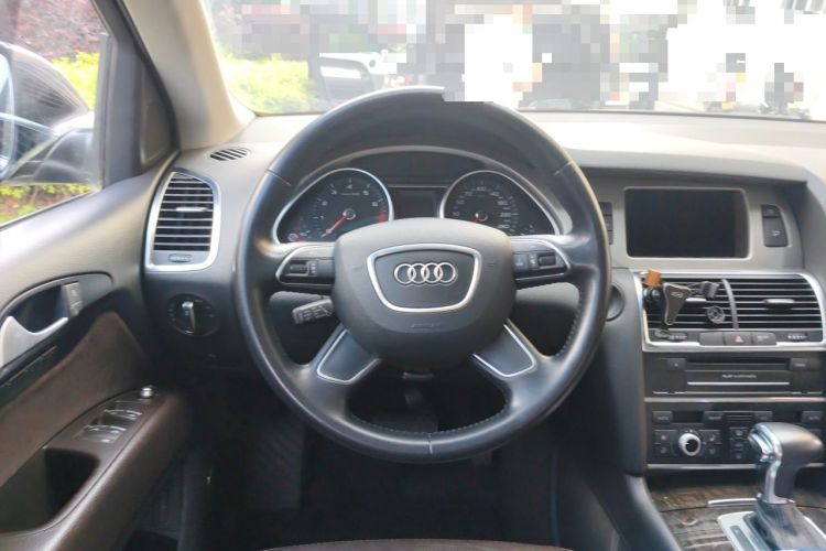 Used Audi Q7 2014 35 TFSI Sport Edition Steering Wheel