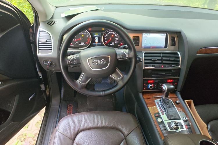 Used Audi Q7  Steering Wheel