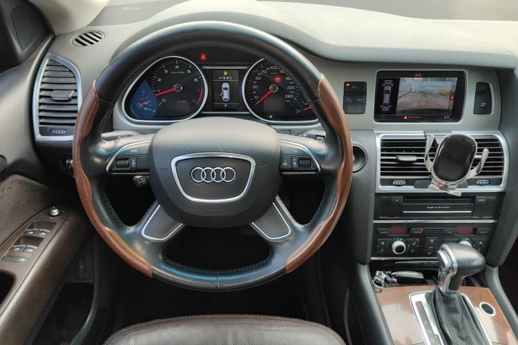 Used Audi Q7 2014 35 TFSI Sport Edition Steering Wheel