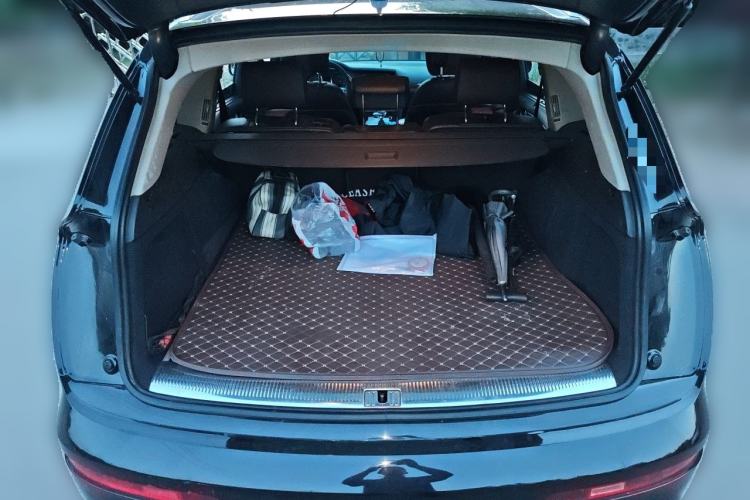Used Audi Q7 2014 35 TFSI Sport Edition Trunk