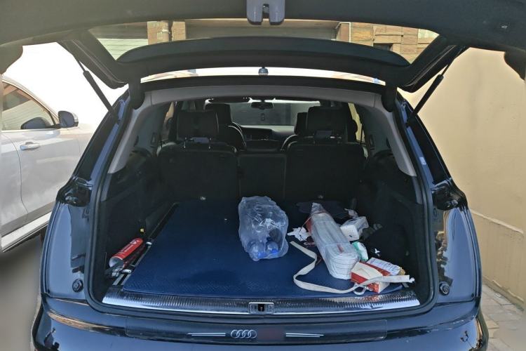 Used Audi Q7 2014 35 TFSI Sport Edition Trunk