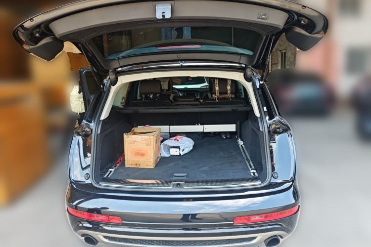 Used Audi Q7 2014 40 TFSI Sport Edition Trunk