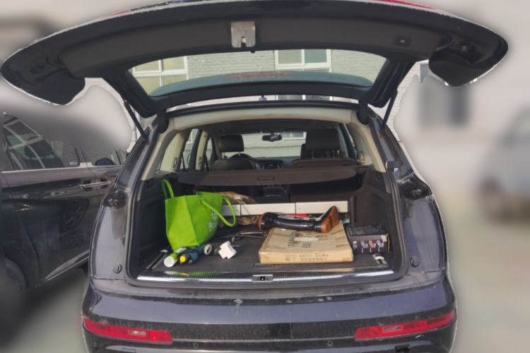Used Audi Q7 2014 35 TFSI Sport Edition Trunk