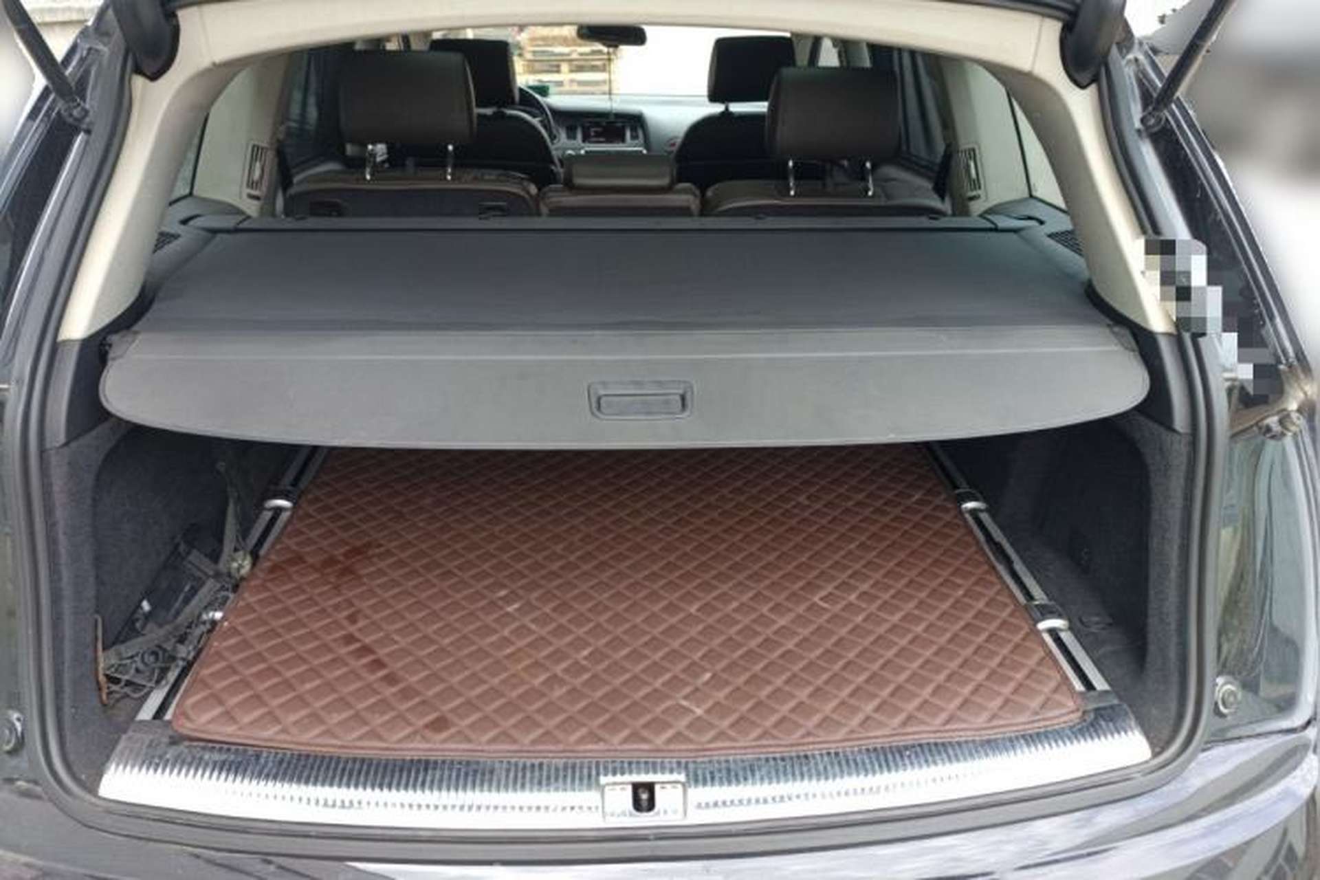 Used Audi Q7 2014 35 TFSI Off-road Model Trunk