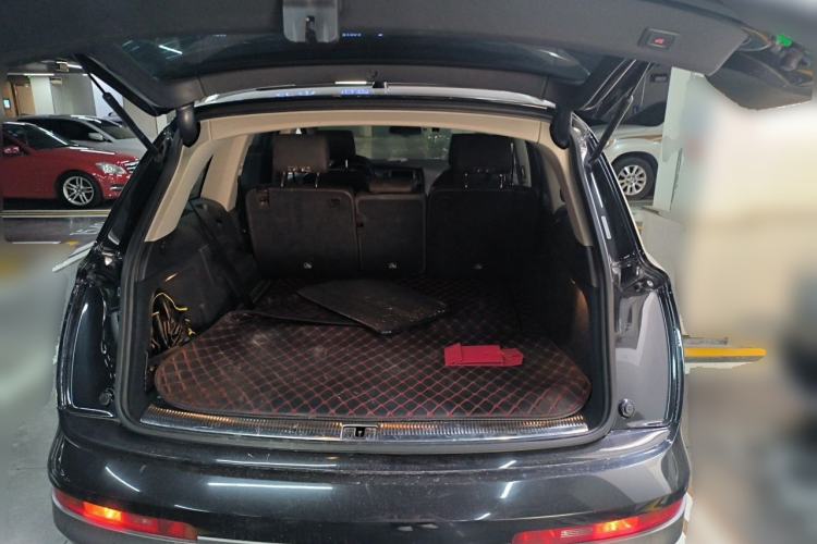 Used Audi Q7 2014 35 TFSI Ambition Edition Trunk