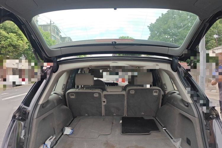 Used Audi Q7 2014 35 TFSI Off-road Model Trunk