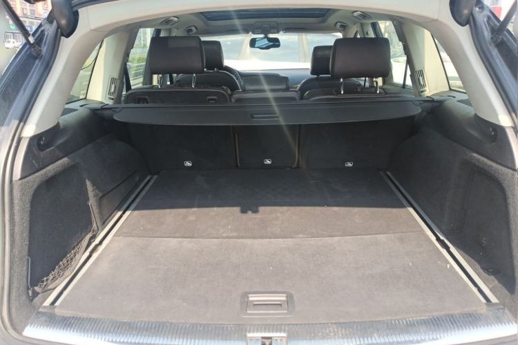 Used Audi Q7 2014 40 TFSI off-road version Trunk