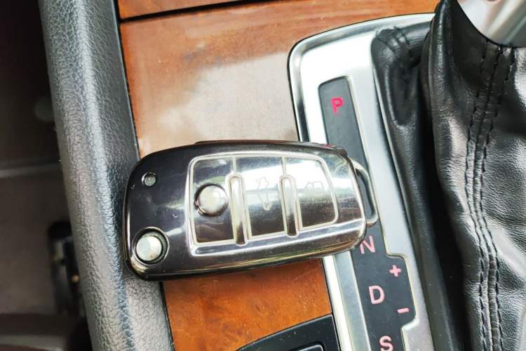 Used Audi Q7 2014 35 TFSI Sport Edition Vehicle Key