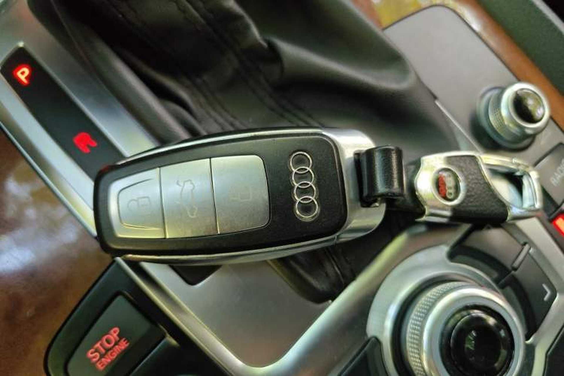 Used Audi Q7 2014 35 TFSI Ambition Edition Vehicle Key