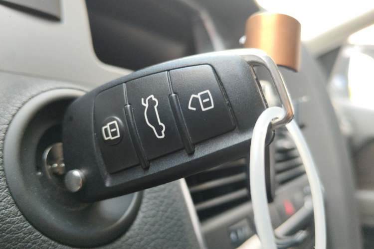 Used Audi Q7 2014 35 TFSI Sport Edition Vehicle Key