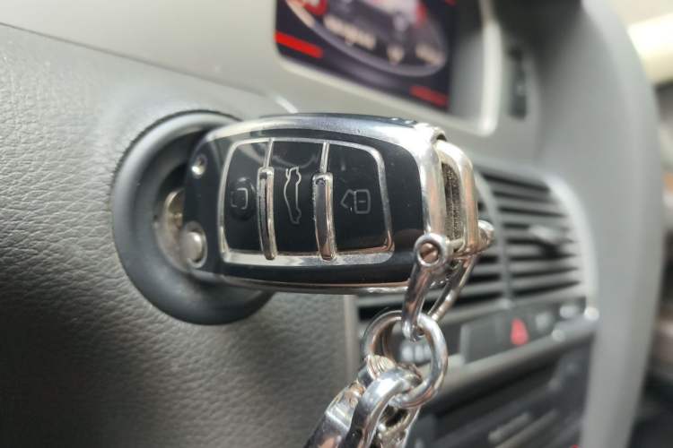 Used Audi Q7 2014 35 TFSI Sport Edition Vehicle Key
