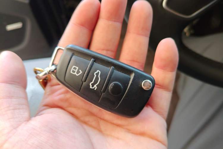 Used Audi Q7 2014 40 TFSI Sport Edition Vehicle Key