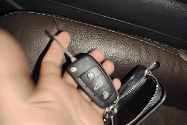 Used Audi Q7 2014 35 TFSI Sport Edition Vehicle Key