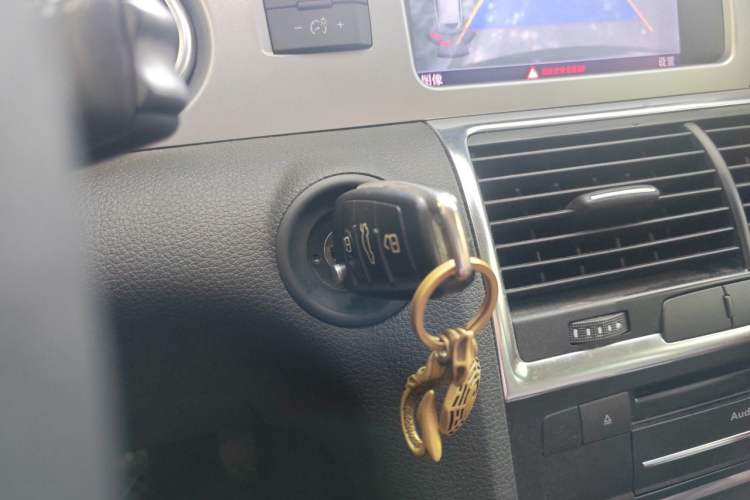 Used Audi Q7 2014 35 TFSI Ambition Edition Vehicle Key