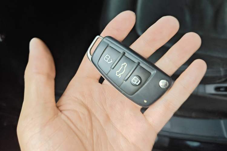 Used Audi Q7 2014 35 TFSI Ambition Edition Vehicle Key