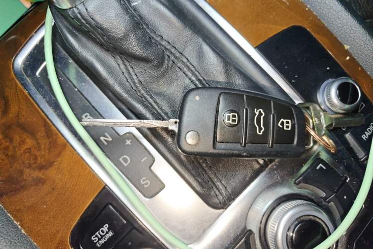 Used Audi Q7 2014 35 TFSI Sport Edition Vehicle Key