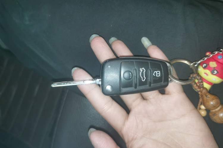 Used Audi Q7 2014 40 TFSI Sport Edition Vehicle Key