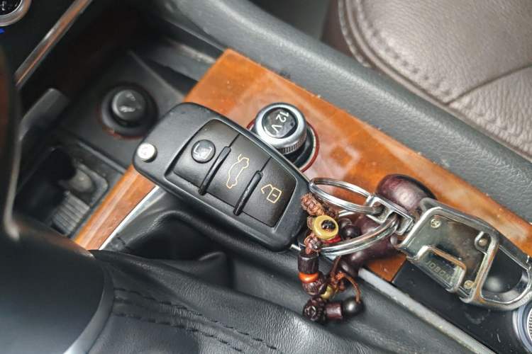 Used Audi Q7 2014 35 TFSI Off-road Model Vehicle Key