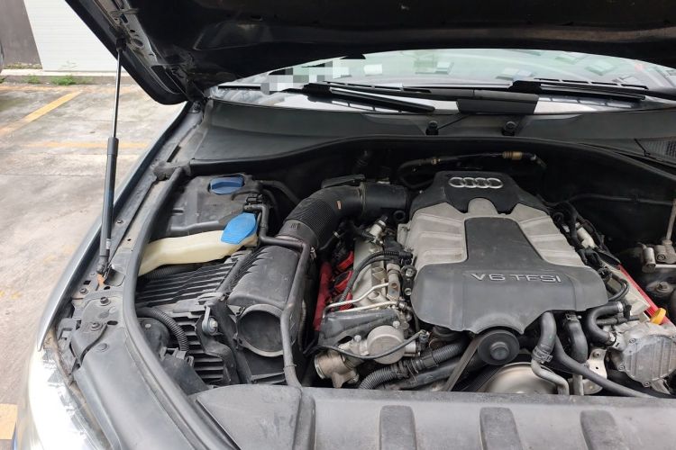 Used Audi Q7 2014 35 TFSI Off-road Model Engine Bay Right