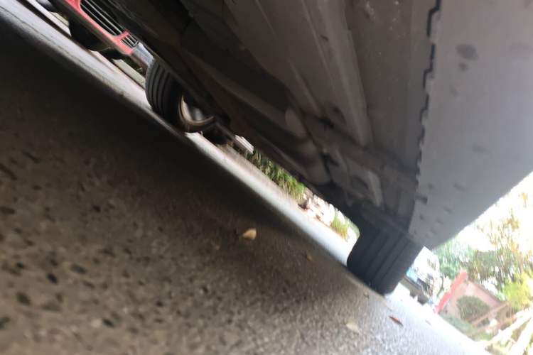 Used Audi Q7 2014 40 TFSI off-road version Chassis Front Left