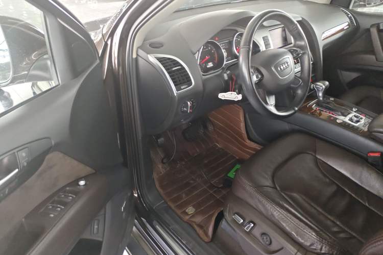 Used Audi Q7 2014 40 TFSI Sport Edition Driver Seat