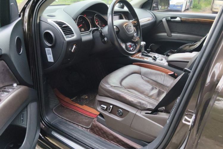 Used Audi Q7 2014 35 TFSI Ambition Edition Driver Seat