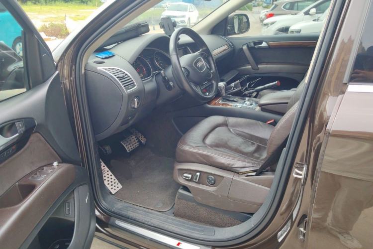Used Audi Q7 2014 35 TFSI Sport Edition Driver Seat