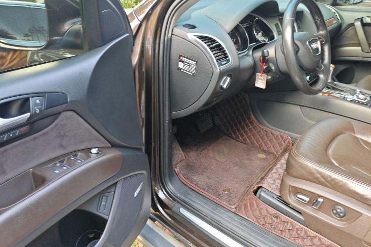Used Audi Q7 2014 35 TFSI Off-road Model Driver Seat