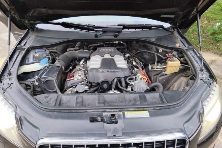 Used Audi Q7 2014 35 TFSI Ambition Edition Engine Bay