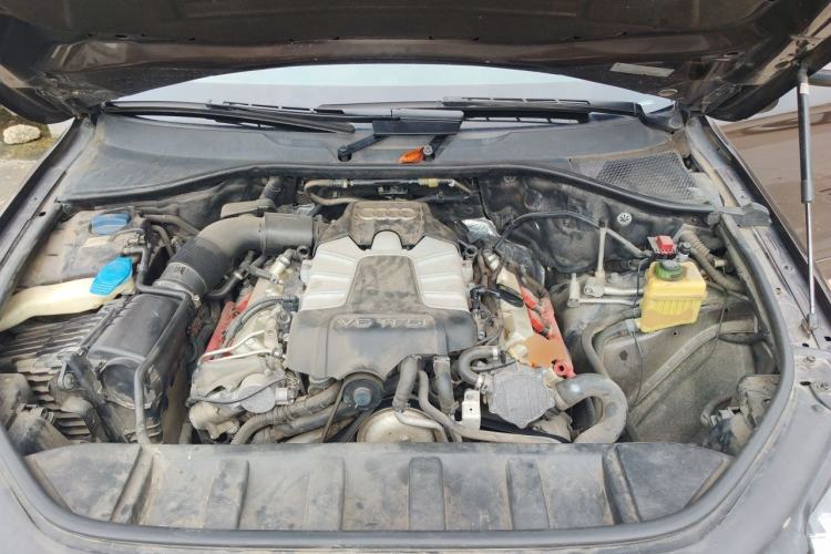 Used Audi Q7 2014 35 TFSI Sport Edition Engine Bay