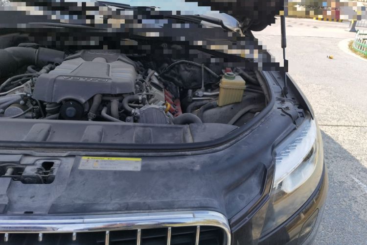 Used Audi Q7 2014 35 TFSI Ambition Edition Engine Bay Left