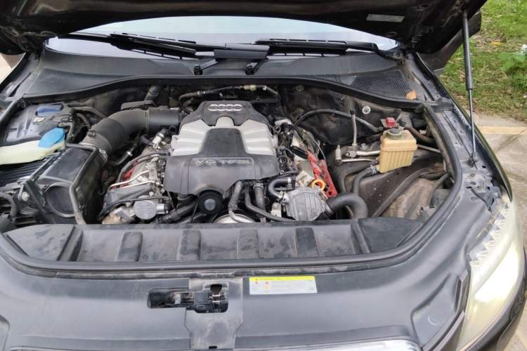 Used Audi Q7 2014 35 TFSI Ambition Edition Engine Bay Left