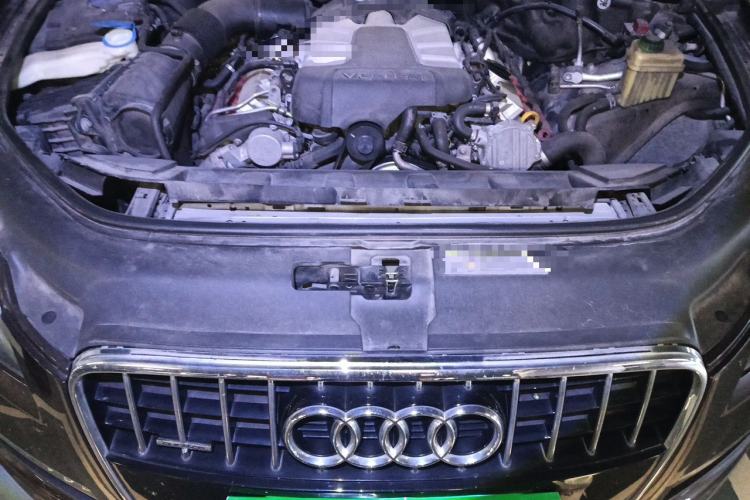 Used Audi Q7 2014 35 TFSI Ambition Edition Engine Bay