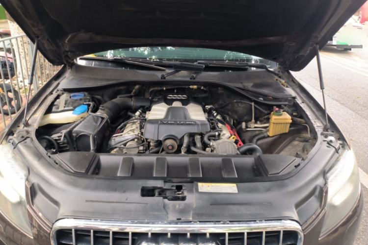 Used Audi Q7 2014 35 TFSI Ambition Edition Engine Bay