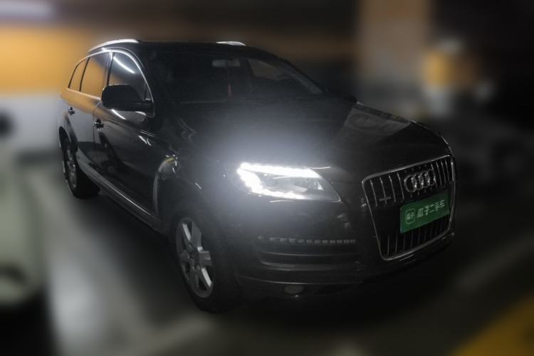 Used Audi Q7 2014 35 TFSI Ambition Edition Front Right 45 Deg