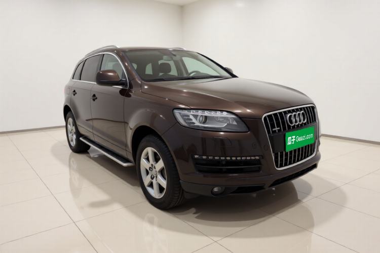 Used Audi Q7 2014 35 TFSI Ambition Edition Front Right 45 Deg