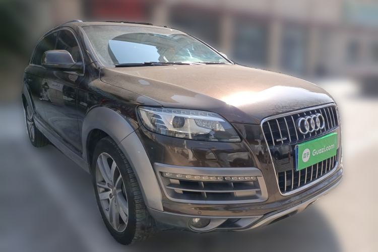 Used Audi Q7 2014 35 TFSI Off-road Model Front Right 45 Deg