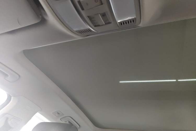 Used Audi Q7 2014 40 TFSI Sport Edition Headliner