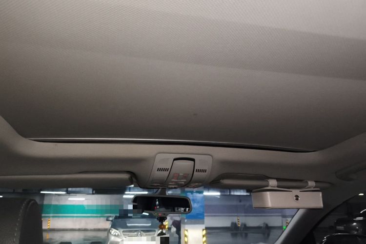 Used Audi Q7 2014 35 TFSI Off-road Model Headliner