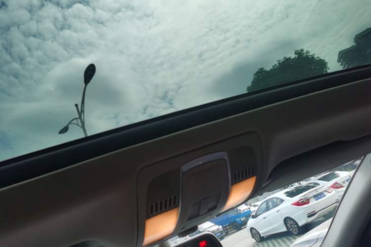 Used Audi Q7 2014 35 TFSI Sport Edition Headliner