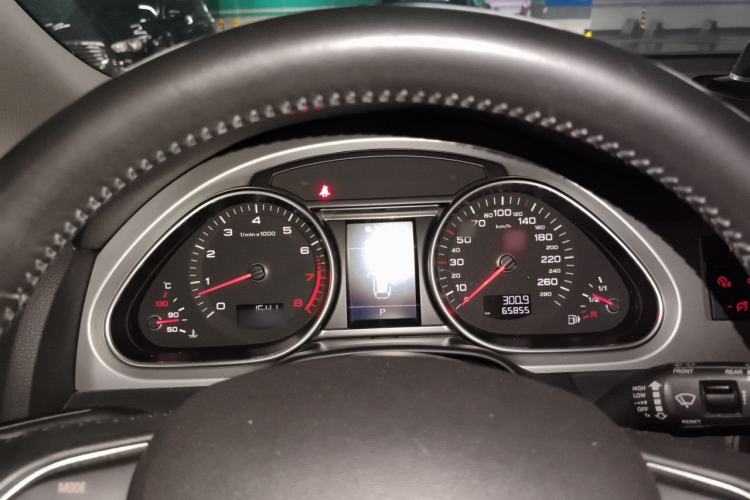 Used Audi Q7 2014 35 TFSI Off-road Model Instrument Cluster