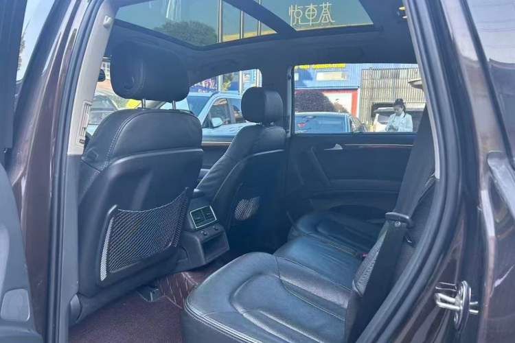 Used Audi Q7 2014 35 TFSI Ambition Edition Interior 3
