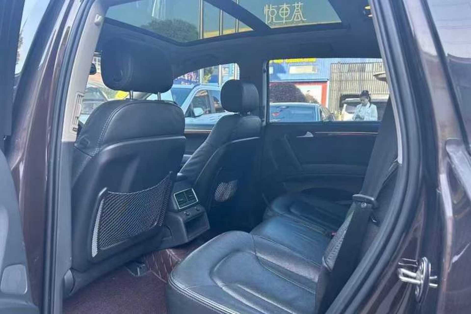 Used Audi Q7 2014 35 TFSI Ambition Edition Interior 3